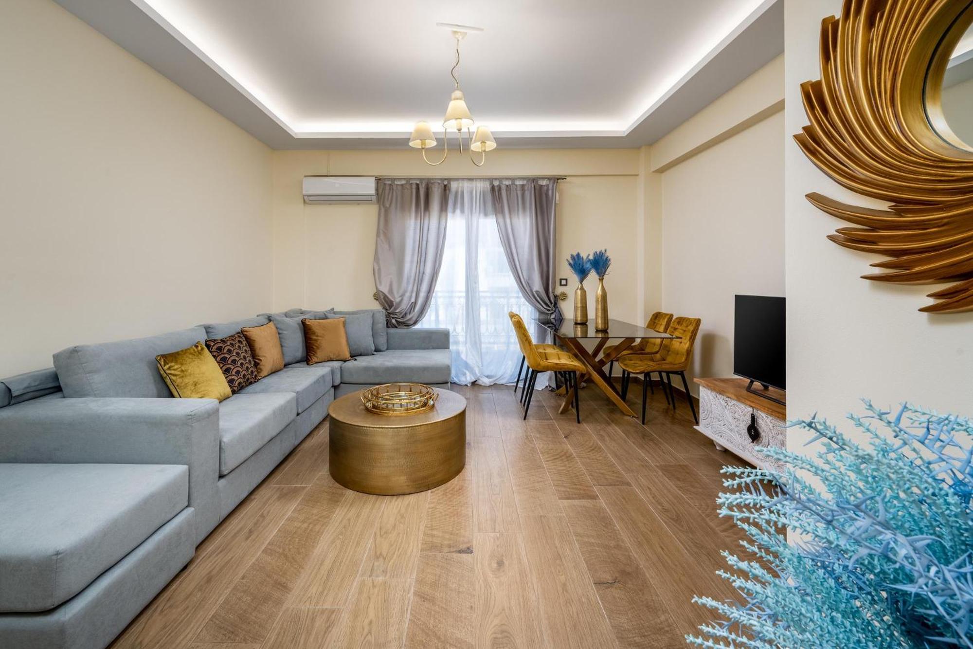 J O House * Archangelos (Rhodes)
